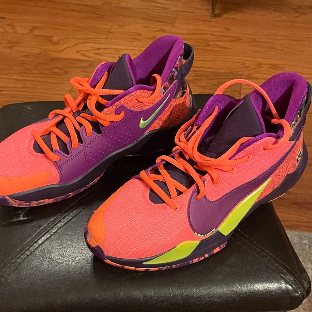 Nike Women's Athletic Shoes in Purple and Orange
